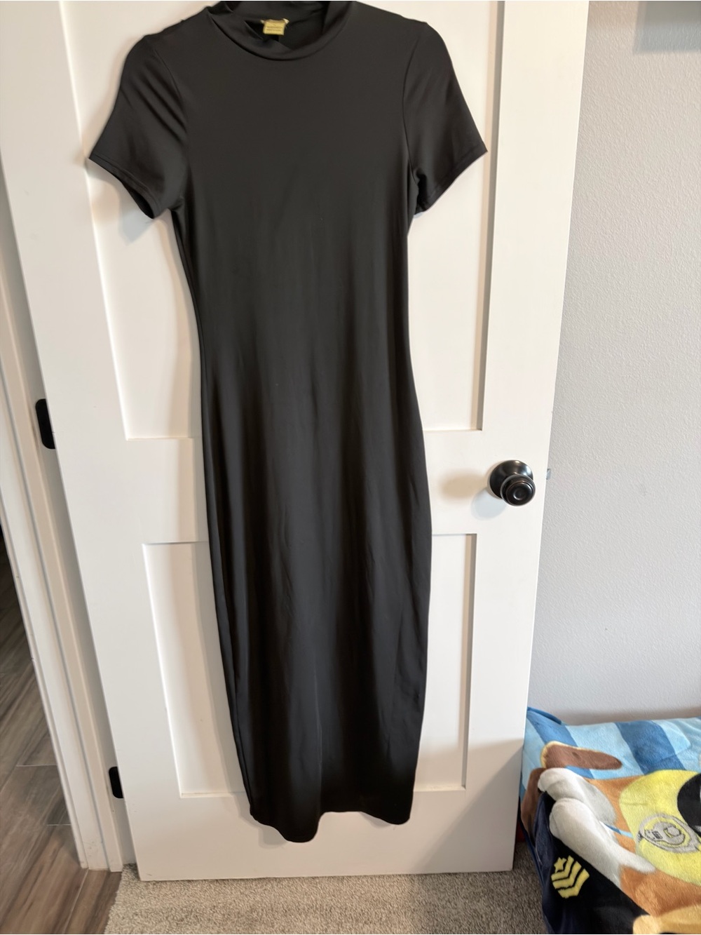 Daisy Black Short-Sleeve Maxi Dress